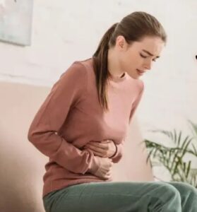 معده‌ درد عصبی که به پشت می‌زند | درمان خانگی معده درد عصبی