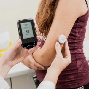 چطور بفهمیم قند داریم؟ | مهمترین علائم دیابت