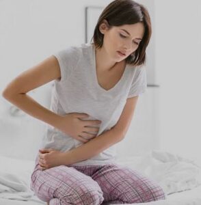 مشکلات گوارشی در زمان قاعدگی | درمان اسهال در پریودی