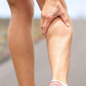 علت گرفتگی عضله پشت ساق پا | درمان گرفتگی عضلات پا